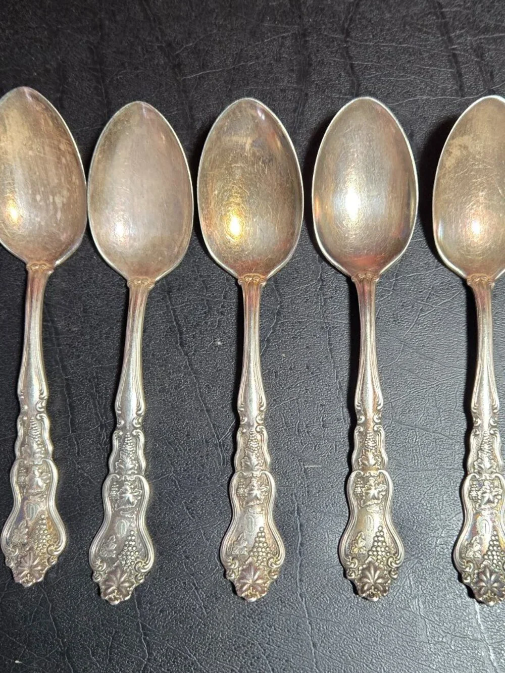 Rogers & Bros. Silverplate Flatware Grapevine Pattern 22 pcs.